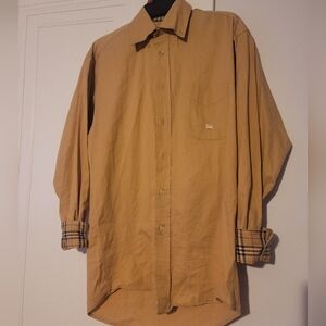 Burberry button down 💕